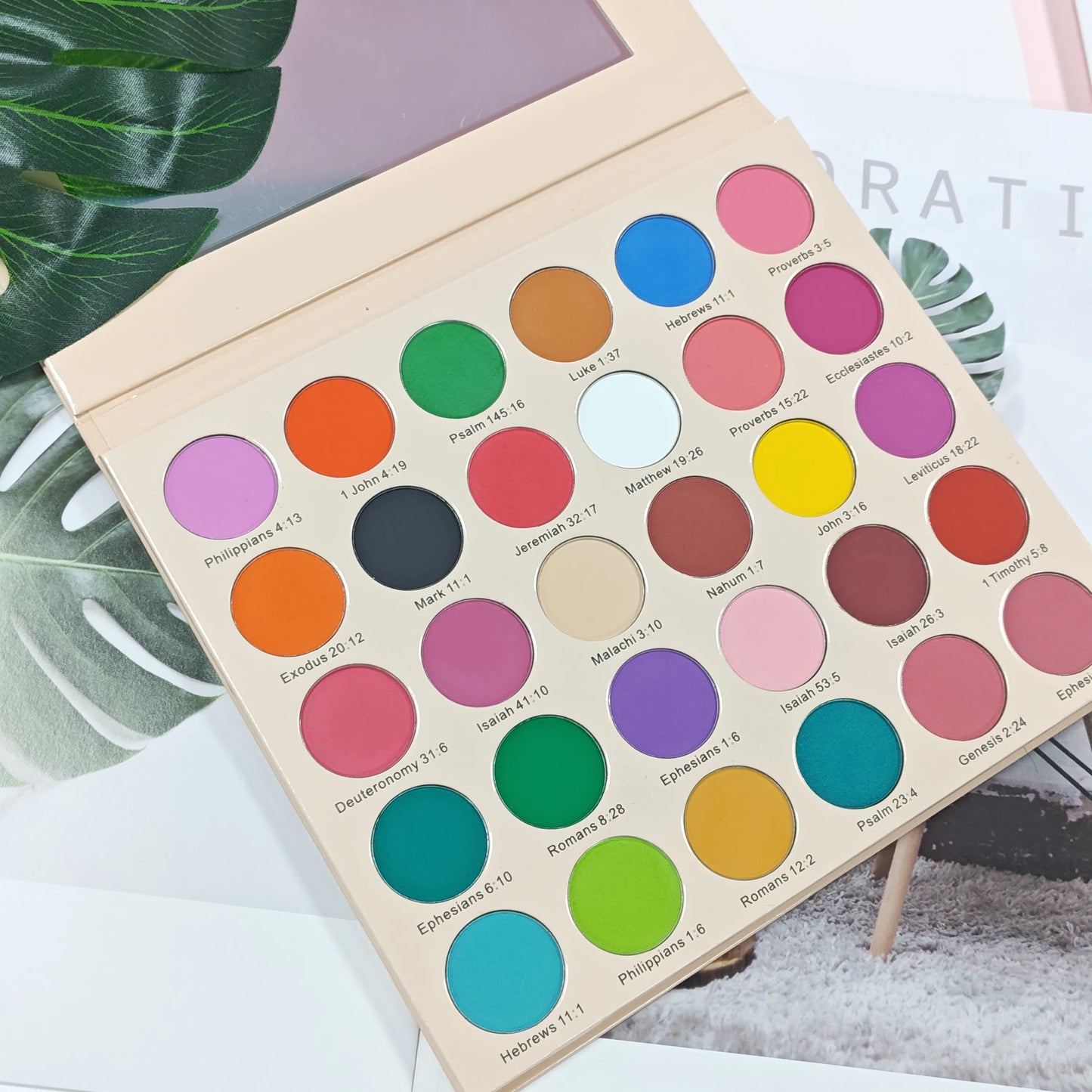 THE EXPANSION Way Maker Eyeshadow Palette