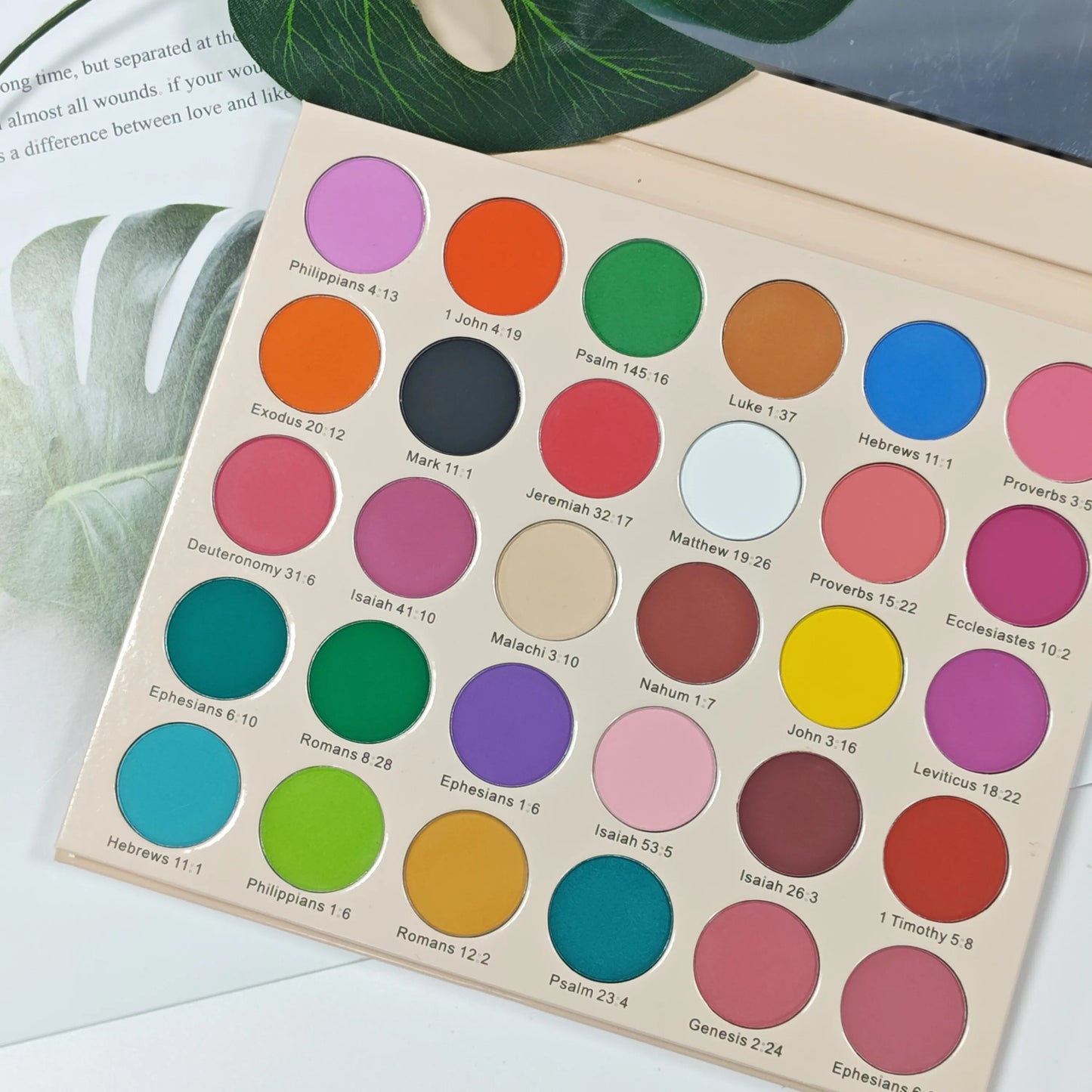 THE EXPANSION Way Maker Eyeshadow Palette